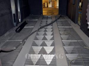 Air blasting rooms