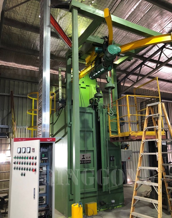 hanger type shot blasting machine by QINGGONG Machinery