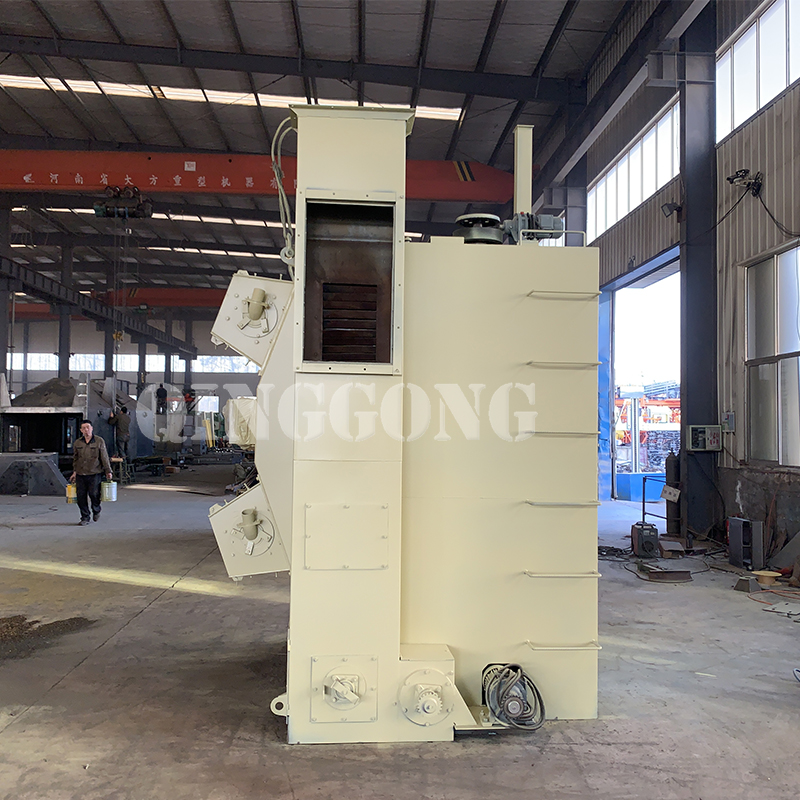 Hanger type shot blasting machine for Poland customer 3.jpg