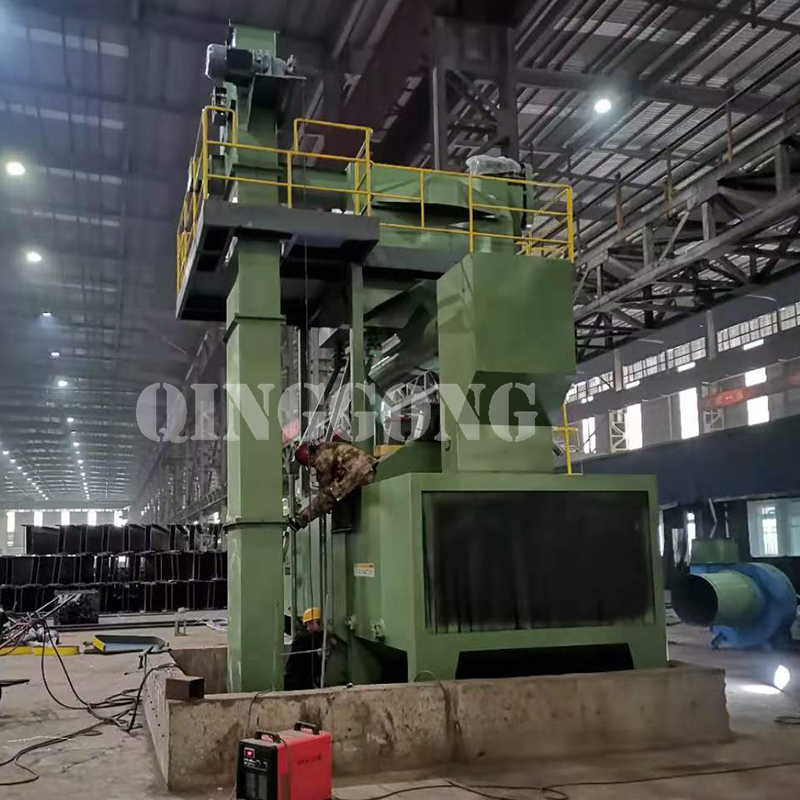 Roller conveyor shot blasting machine for Argentine customer3.jpg