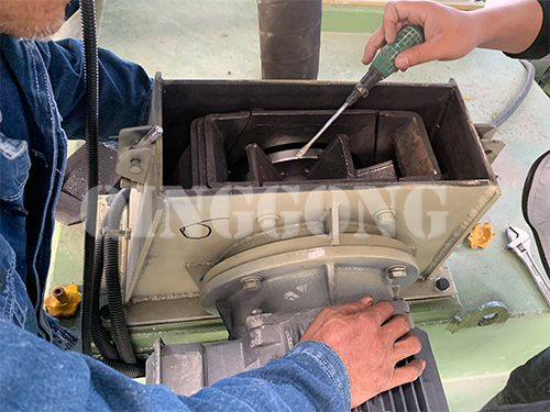 One minute to teach you how to choose shot blasting machine spare parts
