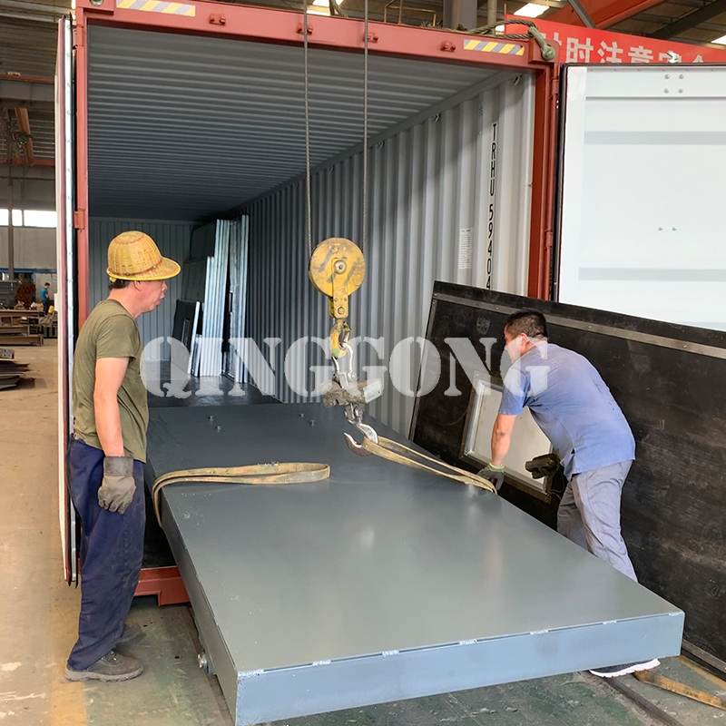 Sandblasting room delivery to Australia 2.jpg