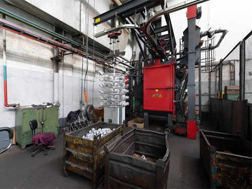 /uploads/image/2026/05/13/hanger-shot-blasting-machine-1.jpg hanger-shot-blasting-machine-1.jpg