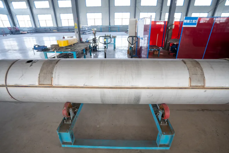 QGMA Hook Type Shot Blasting Machine Delivered to the UK for Pressure Vessel Surface Preparation QGMA Hook Type Shot Blasting Machine Delivered to the UK for Pressure Vessel Surface Preparation